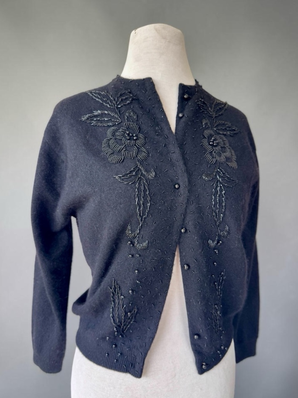 Vtg 50s Primstyle Black Beaded Floral Angora Lambswool Cardigan Sweater Sz 38